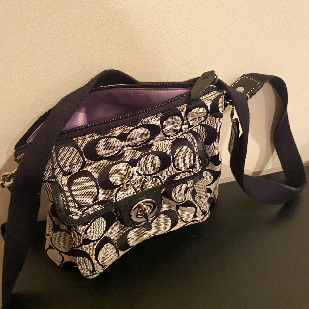 Stylish Black and Cream Shoulder Bag